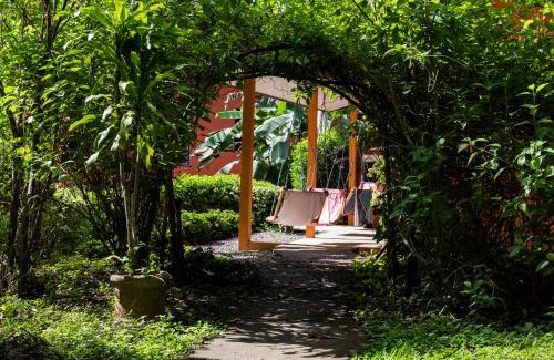 Cabuya Hotel | Jungle Lodge at Wild Sun Rescue Center