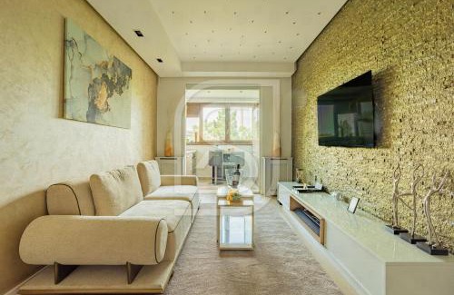 Sector 4 Apartment | Junior by Kristal Collection