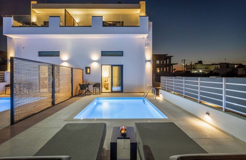 Kato Gouves Apartment | Junior Suite Private Pool.n Stylish Retreat in the Heart of Gouves