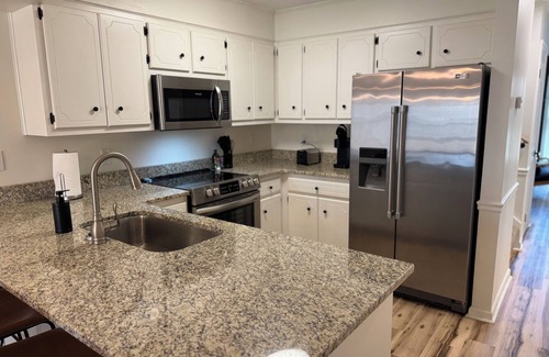 Augusta House | Juniper: 3 bedroom w/pool