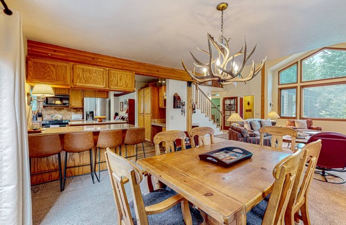 Twin Creeks House | Juniper Haven Retreat | Home in Sun Valley