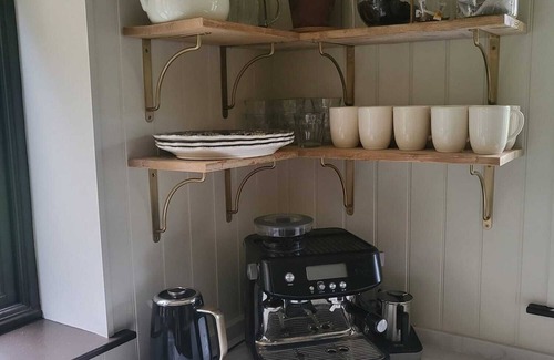 Cirencester House | Juniper House Cottage in the Cotswolds on award winning Lower Mill Estate.
