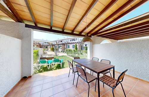 El Perello Ski Chalet | JUNIPER LES OLIVERES