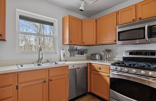 Harbert House | Juniper Presents: Serenity & Splendor, Wooded 2-Acre Paradise, Pool-Yoga Retreat