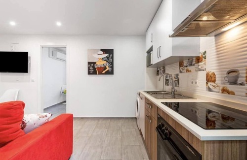 Cruz de Humilladero Apartment | JUNTO ESTACIONES DE TREN Y AUTOBUS A SOLO 10 MIN CAMINANDO DEL CENTRO DE MÁLAGnn