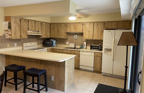 Jupiter One House | JUPITER ONE WALK TO BEACH/INTRACOASTAL AVAIL. FALL '25; SEASONAL '26 4 mos min