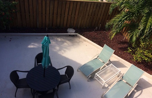 Jupiter One House | JUPITER ONE WALK TO BEACH/INTRACOASTAL AVAIL. FALL '25; SEASONAL '26 4 mos min