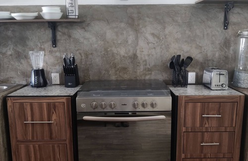 Guadalajara Municipality Apartment | Just 15 min walk from the metro which will take you in 10 min to the cntr of GDL