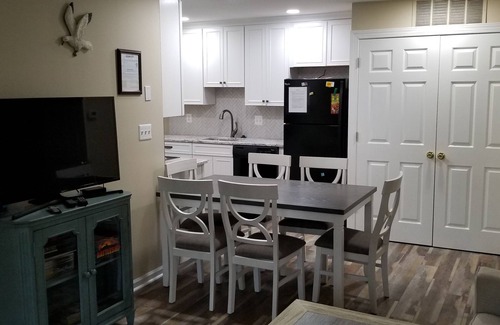 North Ocean City Condo | JUST 2 BLOCKS FROM THE BEACH AND STEPS TO THE POOL AND TENNIS COURTS