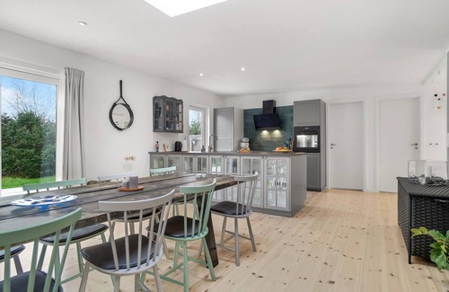 Stege House | Just a few 100 meters from Ulvshale beach, this modern and beautiful vacation home welcomes you!