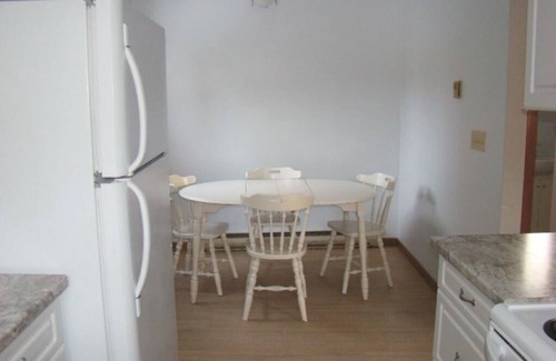 Sauble Beach Cottage | Just a few steps from the beach and Main Street!