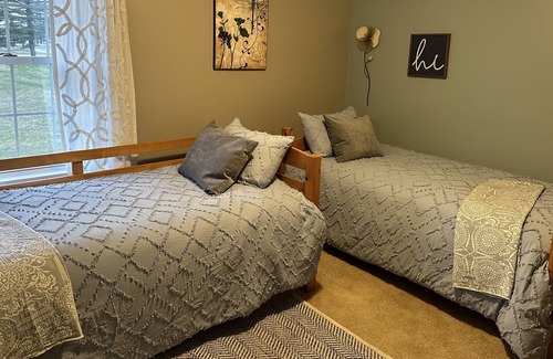 Levering House | Just A Stones Throw