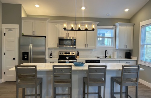 Corolla Condo | Just Beachy! Short Walk To The Beach