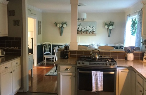 Saratoga Springs House | Just Five Miles From Saratoga Racetrack and 15 miles to Lake George, Glens Falls