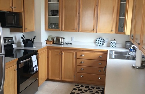 Misquamicut House | Just Footsteps From The Water! Available For weeks in June and September