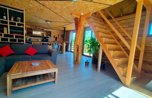 Sauliac-sur-Cele Ski Chalet | Just for you