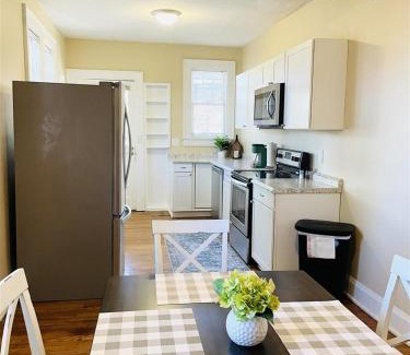 Anderson House | Just minutes from DT Anderson!