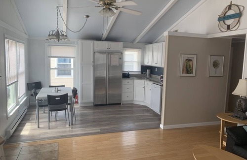 Holgate House | JUST REDUCED FOR THE MONTH OF JUNE! HOLGATE Beach House - 5 BR's -sleeps 12