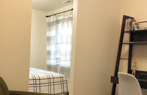 Fredericksburg House | Just refurbished clean comfortable, close to downtown, MWH and Central Park