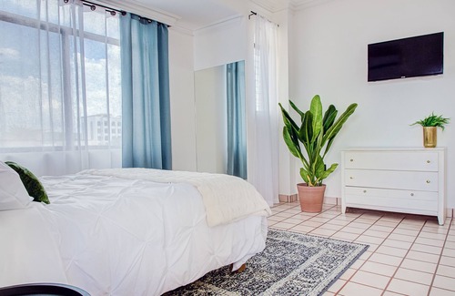 La Paz Hotel | Just Renew beautiful rooms, rent rooms individuanly, sherred bathroom
