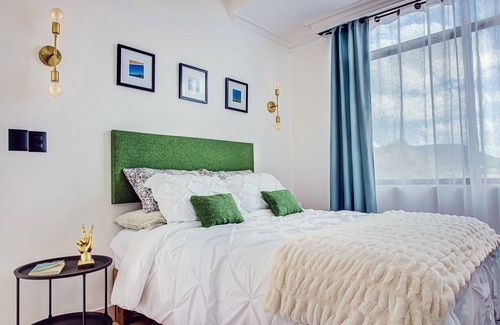La Paz Hotel | Just Renew beautiful rooms, rent rooms individuanly, sherred bathroom