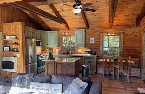 Cashiers Cabin | JUST RENOVATED! Dog-friendly Cozy Cabin With Mountain View & Fire Pit