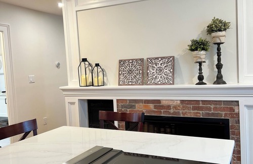 Plymouth Apartment | Just Renovated-Downtown Plymouth-America's Hometown-Spacious-Parking-Yard & MORE