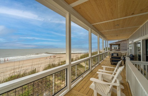 Edisto Island House | Just Renovated! Welcome to I-Land Style 4BR, 2BTH OCEANFRONT on Edisto Beach