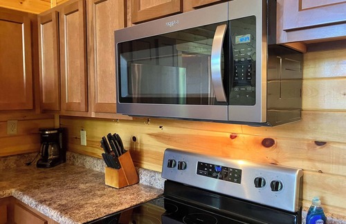 Slade Cabin | Just Right | RRG | Discounted Rates