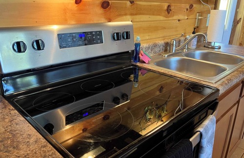 Slade Cabin | Just Right | RRG | Discounted Rates