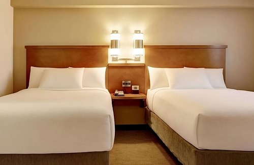 Gwinnett Place Hotel | Just What You Were Looking For! Spacious Unit to Enjoy! Near Sweet Water Park