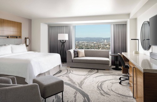 Downtown Los Angeles Hotel | JW Marriott Los Angeles L.A. LIVE