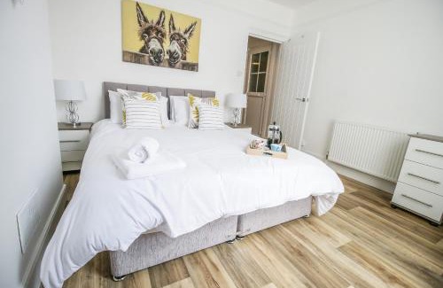 Lowestoft Apartment | K Suites - Lake View Apartments