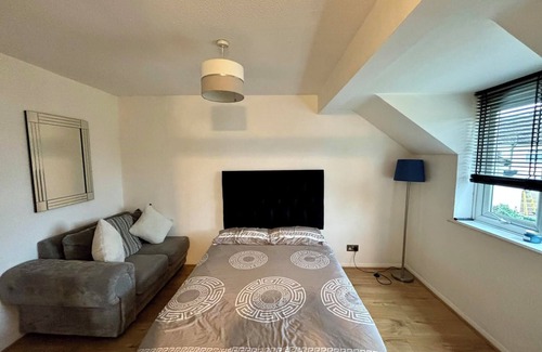 London Borough of Bromley House | K Sweets Bromley Apartments