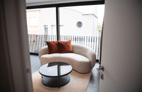 Zaventem Apartment | K&Y suite 1 Brussels airport 500m!
