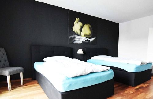 Altstadt-Nord Apartment | K19e City Apartment on Friesenplatz in Cologne for 6 people including free WiFi