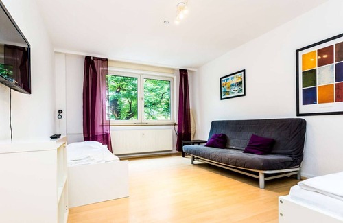Hoehenberg Apartment | K66 nice apartment for 5 people in Cologne Höhenberg, only 5km from the Cologne trade fair