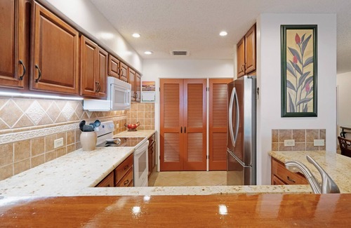 Kaanapali Condo | Kaanapali Royal K102- Maui Luxury at Kāʻanapali Royal | Heated Pool & A/C!