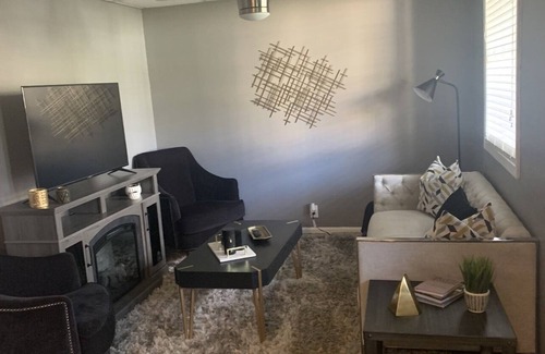 Brevard Apartment | ~Kaedin’s Cave in the Heart of Brevard ~