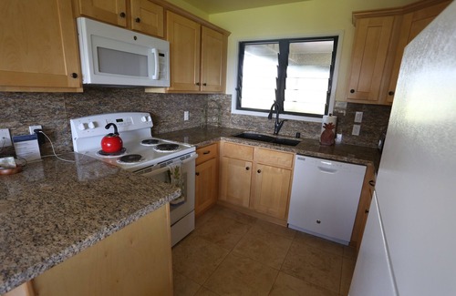 Lihue Condo | Kaha Lani Resort #214 - 2BR/2BA Wailua, Kauai, HI - see and hear the ocean!