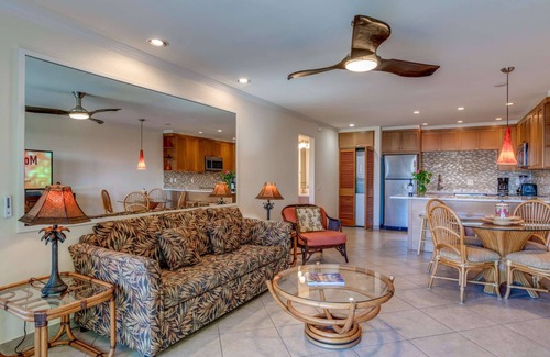 Kahana Condo | Kahana Sunset E1E - Discounted Rates!