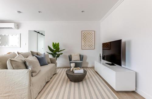 Bondi Apartment | Kahlo Bondi - Luxury Escape - 2 Bedroom Furnished Apartments