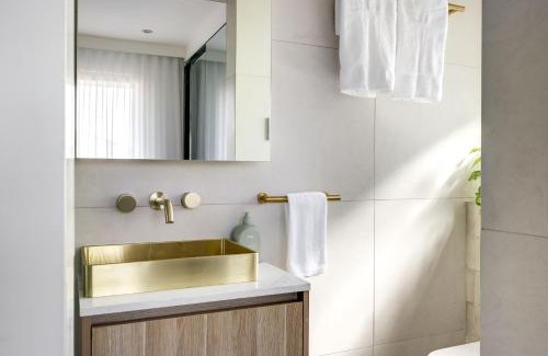 Bondi Apartment | Kahlo Bondi - Luxury Escape - 2 Bedroom Furnished Apartments