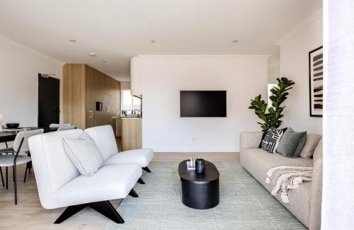 Bondi Apartment | Kahlo Bondi - Luxury Escape - 3 Bedroom Furnished Apartments