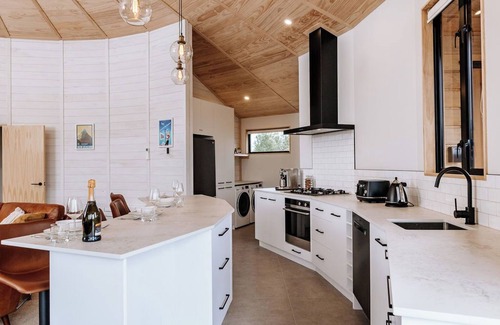 Ohakune House | Kaho – Ohakune Holiday Home with Spa