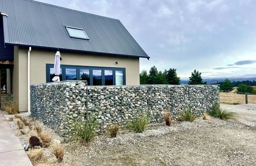 Clyde House | Kaihanu Lodge Luxury Suites for 4