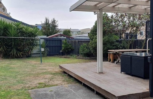 South Bay House | Kaikoura's lovely South Bays Cottage