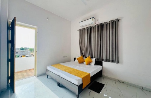 Shri Madhopur Hotel | Kailash Inn