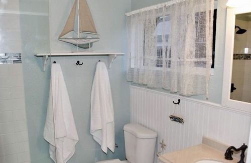 Enchanted Lake House | Kailua Guest Suite