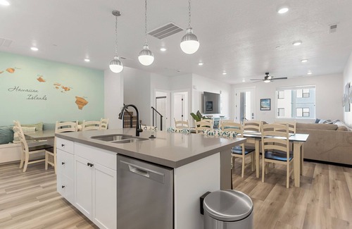 St. George House | Kailua House: Private Hot Tub, Resort Pools, Lazy River